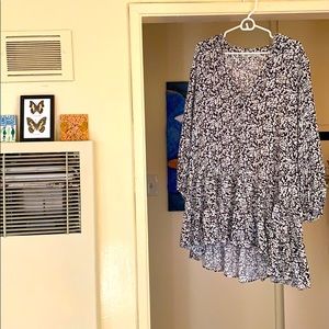 Flowy black and white dress